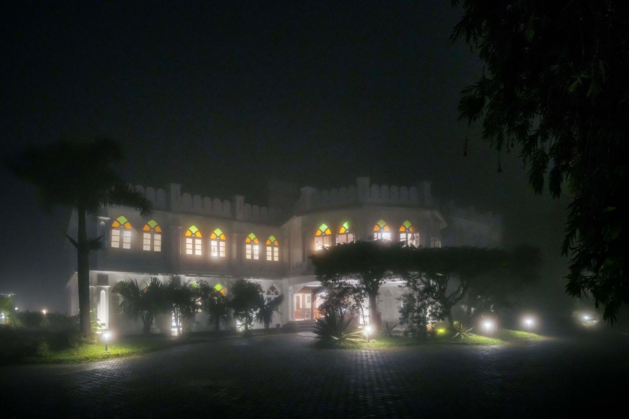Fort Munnar Chinnakanal Exteriör bild