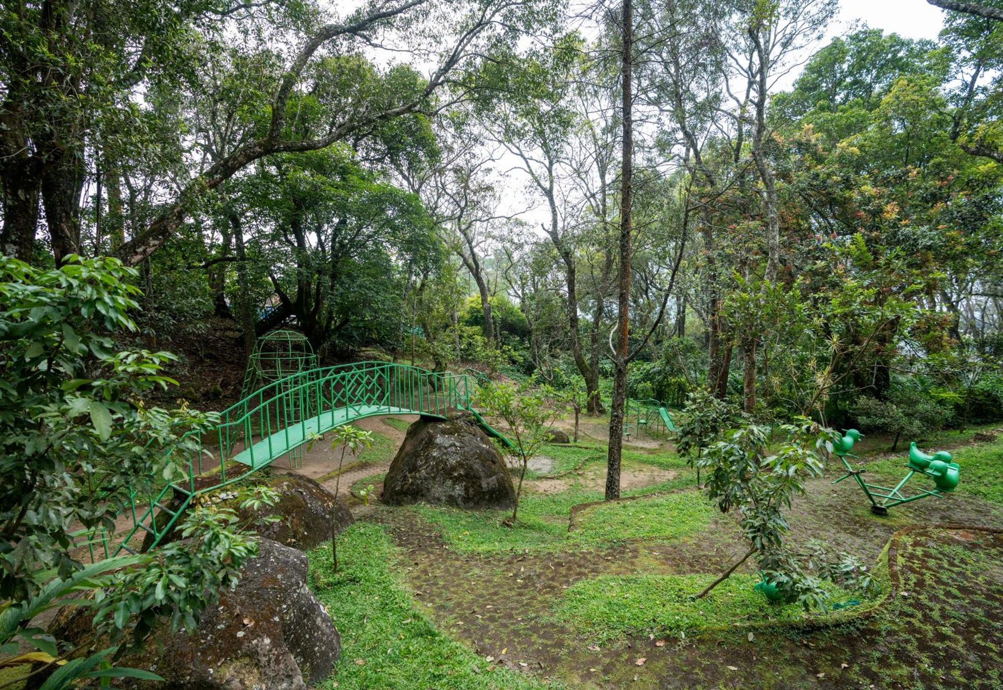 Fort Munnar Chinnakanal Exteriör bild